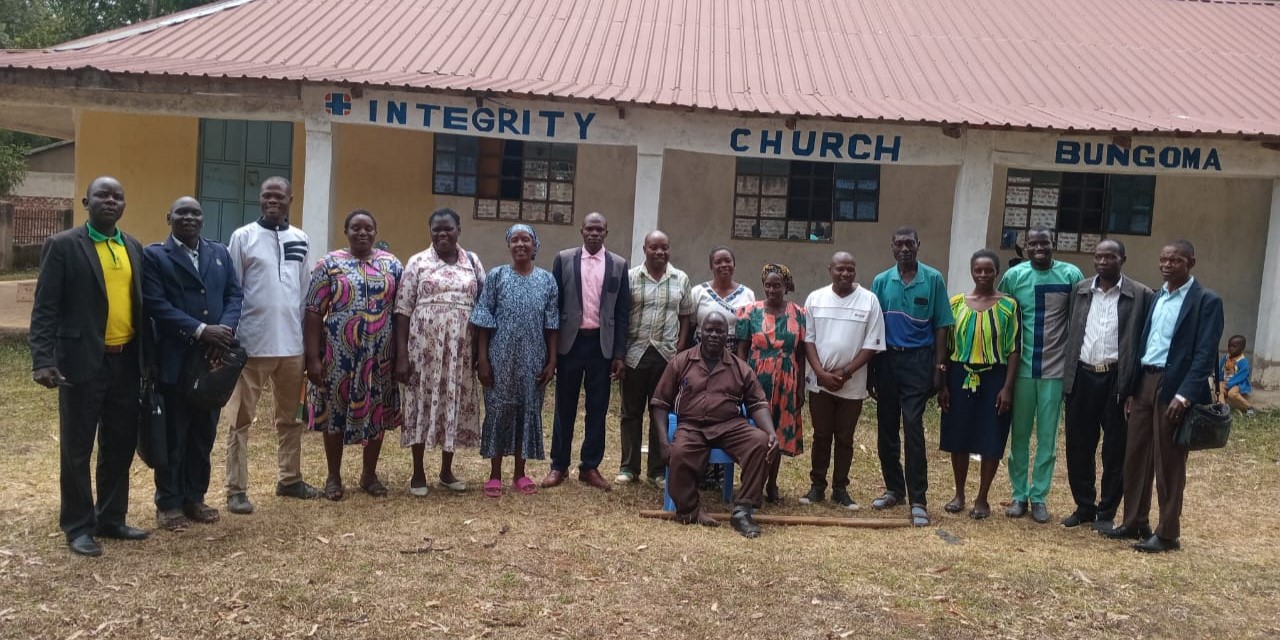 Pool members during a tree planting session
